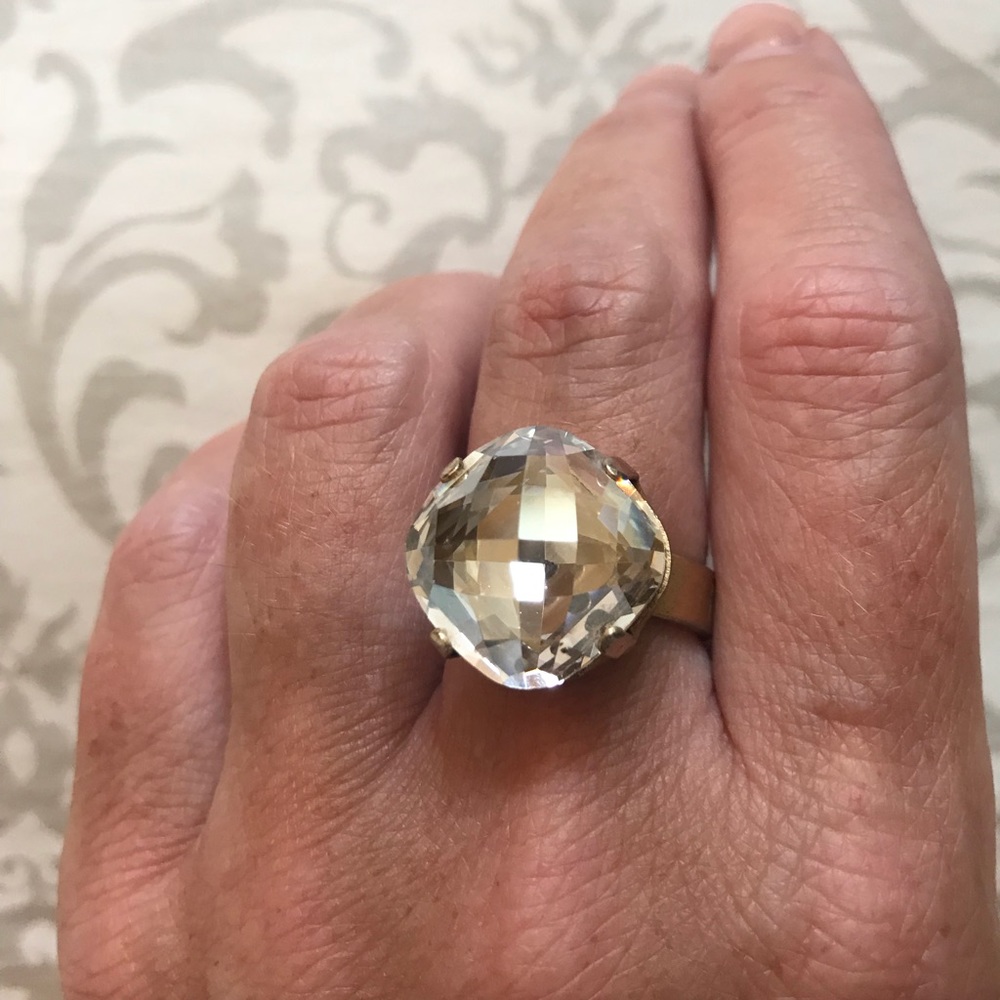 Niquea.D Swarovski crystal ring size 8